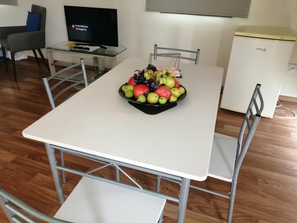 Extremely Comfy Apt With Spacious Private Terrace 10Min Walk To The Beach & In Town 拉纳卡 外观 照片