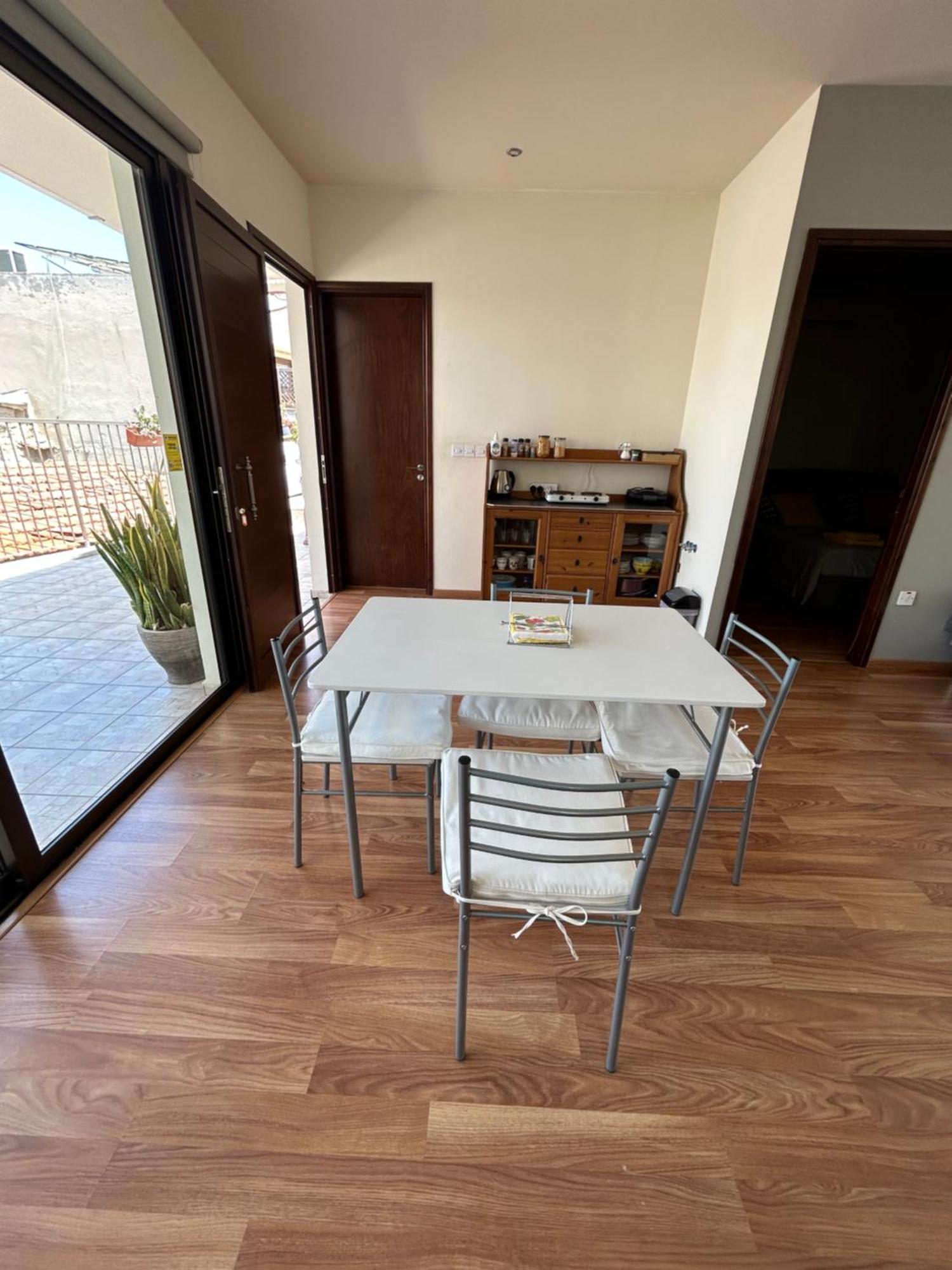Extremely Comfy Apt With Spacious Private Terrace 10Min Walk To The Beach & In Town 拉纳卡 外观 照片